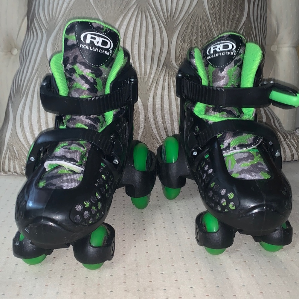 Adjustable skates 11-2